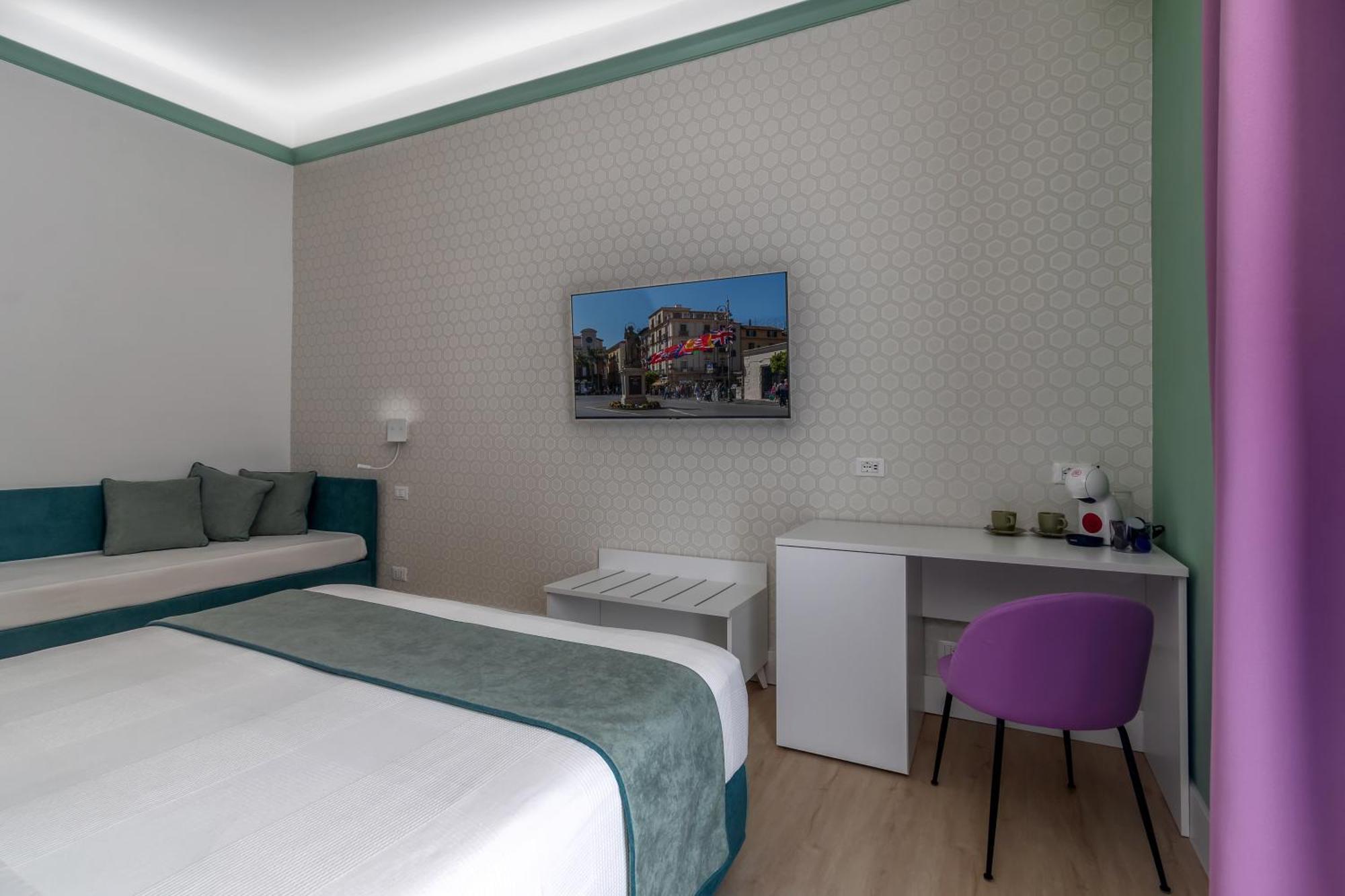 Lovelia: Sorrento Square Lovely Suite Экстерьер фото
